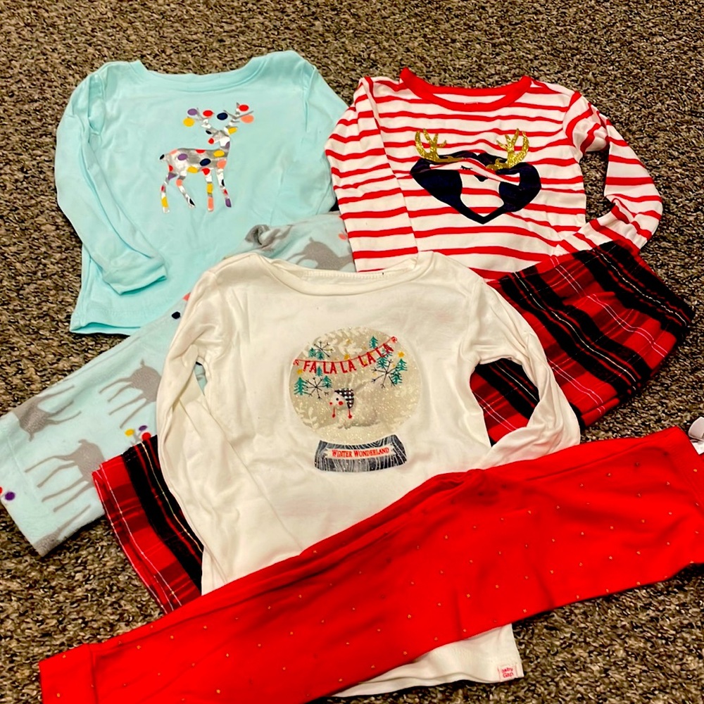 3 pairs gap Christmas pajamas